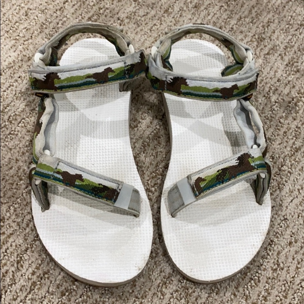 Teva Sandals - Horses